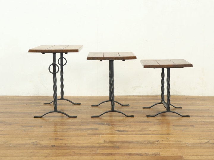 アンティーク　イギリス　猫足ネストテーブル　サイドテーブル 金属の脚が個性的 サイドテーブル ネストテーブル 64400 アンティーク