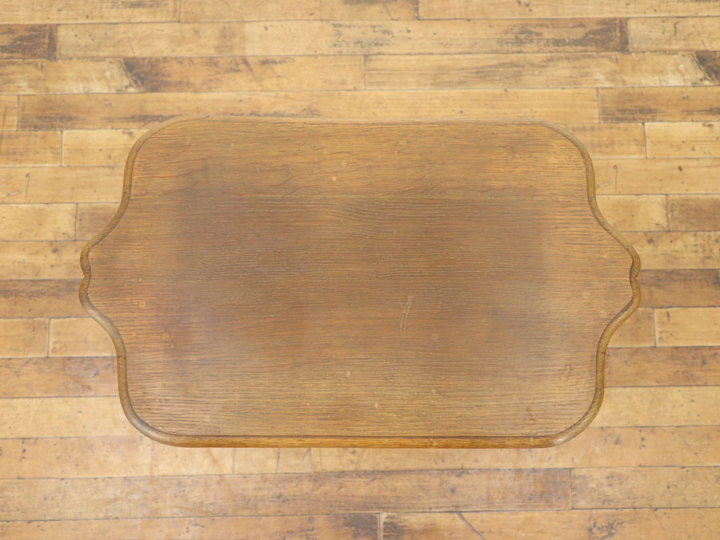 個性派サイドテーブル 64422 アンティーク家具 ウェブサイト商品一覧