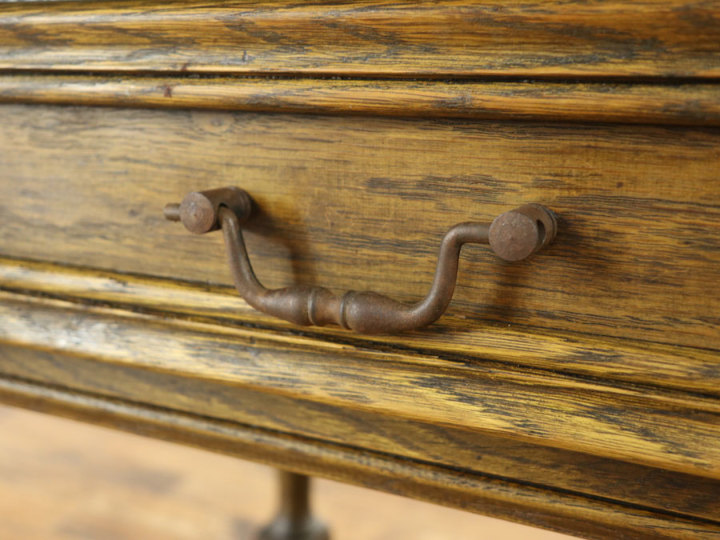 アンティークテーブル ナイトテーブル 64444 アンティーク家具 ウェブサイト商品一覧