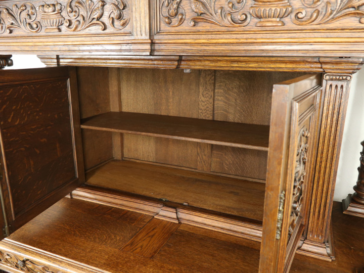 素晴らしい彫刻とデザイン キャビネット 64487b アンティーク家具