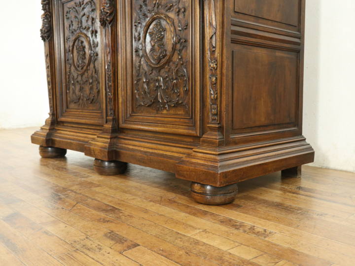ルネサンスリバイバル ラージサイズキャビネット 64488 アンティーク