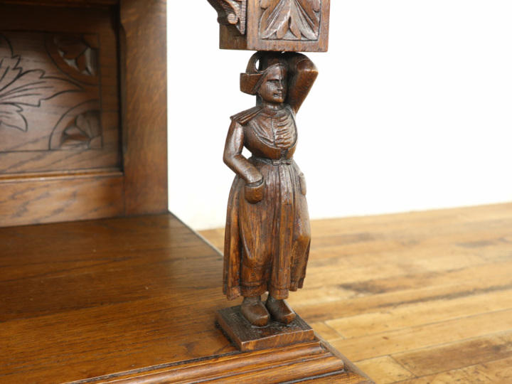 希少品キャビネット 収納棚 アカンサスの彫刻 フランスアンティーク家具