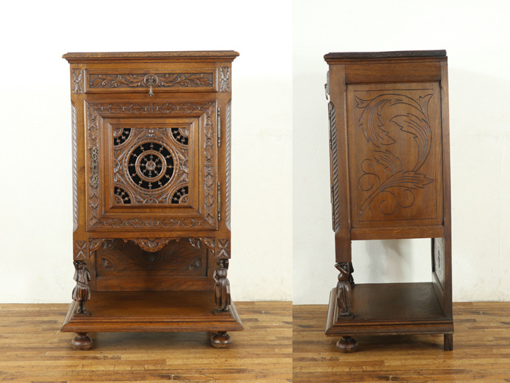 希少品キャビネット 収納棚 アカンサスの彫刻 フランスアンティーク家具