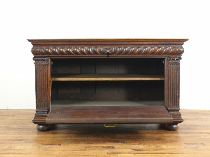 コファーを加工してローボードにしてみました テレビボードにおすすめ