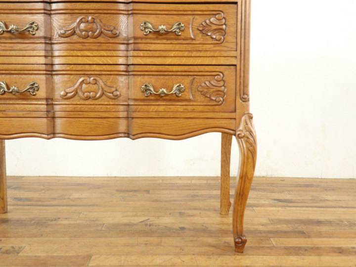 希少♦️ハンドペイント♦️サイドテーブル 猫脚チェスト♦️送料込 前面のデザインもポイント 猫脚 サイドチェスト 64555 アンティーク