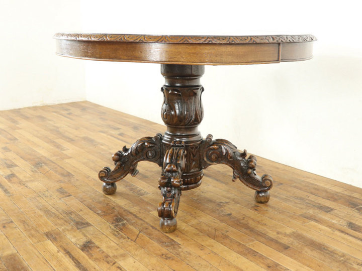 ボタニカルな彫刻 楕円形天板のテーブル 64569 アンティーク家具