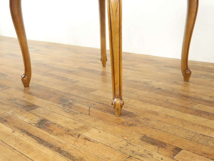 大きめサイズ 丸形タイプ フランス猫脚 コーヒーテーブル 64602