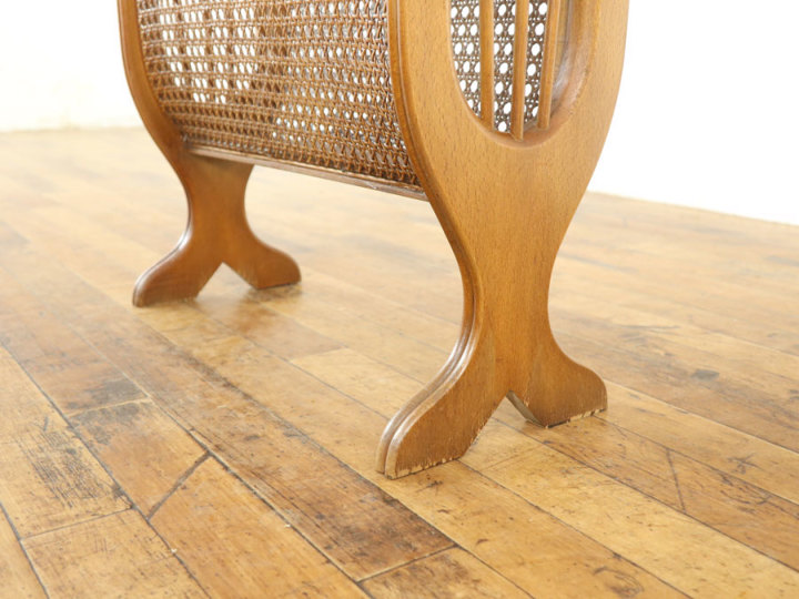 取っ手付きが便利なマガジンラック 64612c アンティーク家具 ウェブ