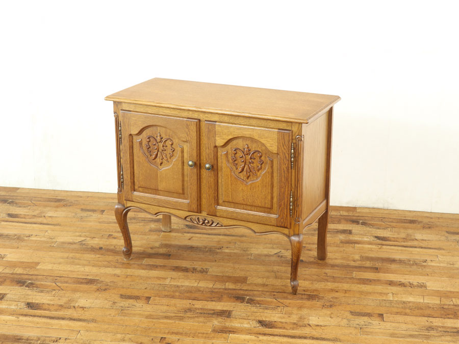 猫脚サイドキャビネット 64676 アンティーク家具 ウェブサイト商品一覧