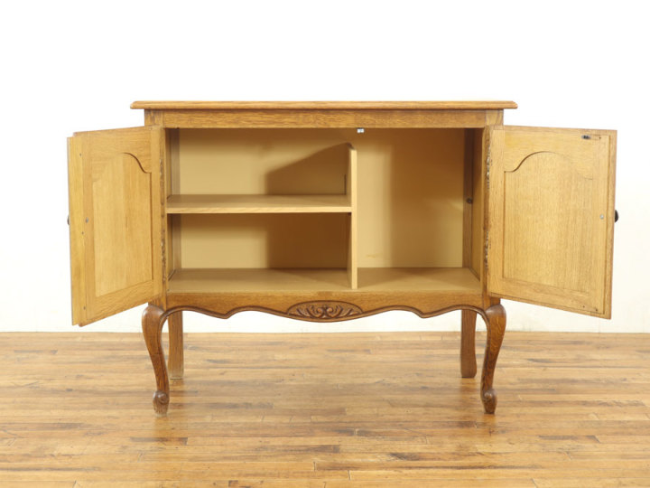 猫脚サイドキャビネット 64676 アンティーク家具 ウェブサイト商品一覧