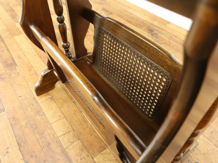 サイドテーブルとしても マガジンラック 64736a アンティーク