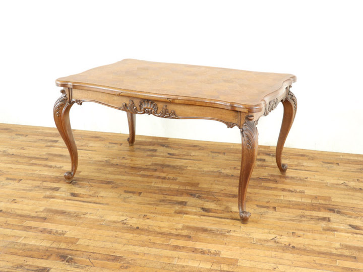 サイドテーブル　個性的なデザイン　オーク材の美しい木目　ツイストと彫刻が魅力　フランス　アンティークフレックス　63011
