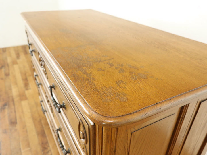 USヴィンテージ　カリフォルニアファニチャー　shopsLTD  猫脚チェスト 可愛さの中にも感じる味わいと造りの良さ 猫脚チェスト 64888