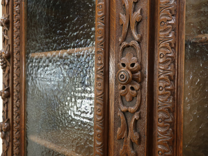 圧倒されるような存在感 フランスアンティーク ルネサンスリバイバル