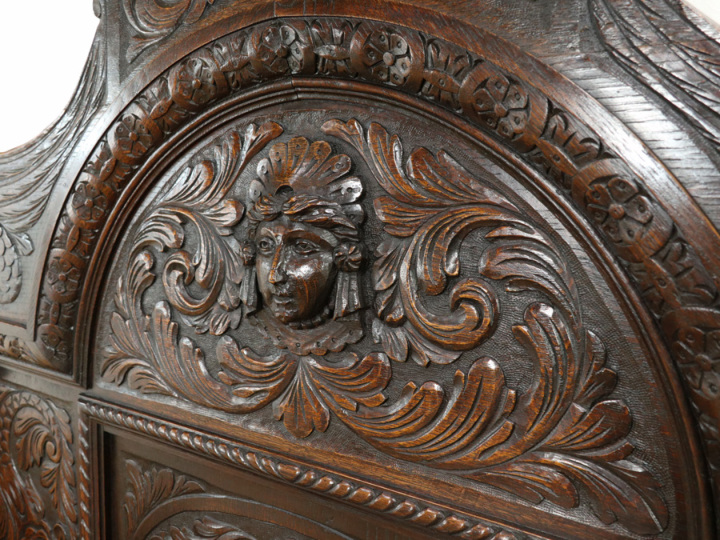 ルネサンス様式の特徴的なデザイン 1900年頃 フランスアンティーク