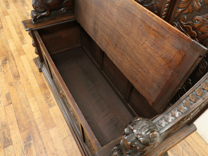 ルネサンス様式の特徴的なデザイン 1900年頃 フランスアンティーク