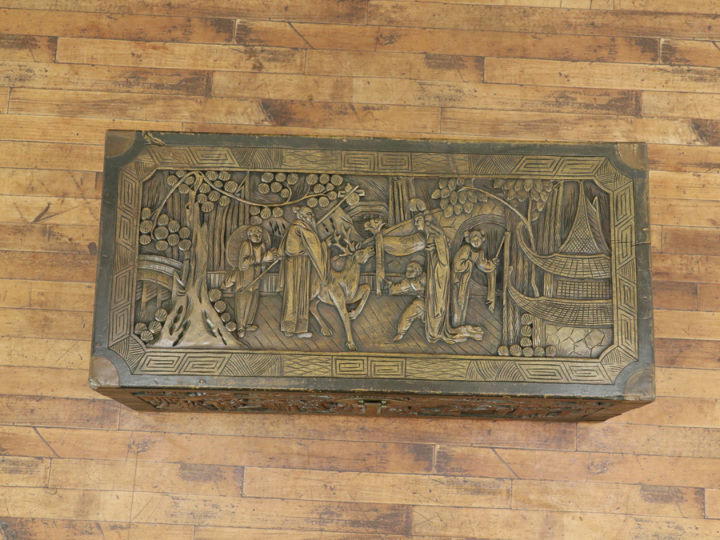 個性的で興味深いデザイン アジアンテイスト コファー 65159