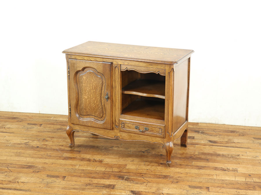 アンティーク　サイドキャビネット サイドボードのようなレイアウト サイドキャビネット 64268