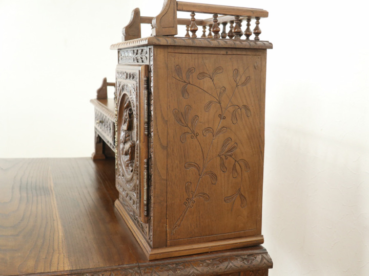 ブルターニュスタイル フランスアンティーク家具 小ぶりなデスク 65273