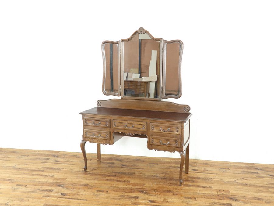 月末セールM♦ US製　アンティーク 大型ドレッサーチェスト 落ち着いたお色 三面鏡ドレッサー 65328 アンティーク家具 ドレッサー