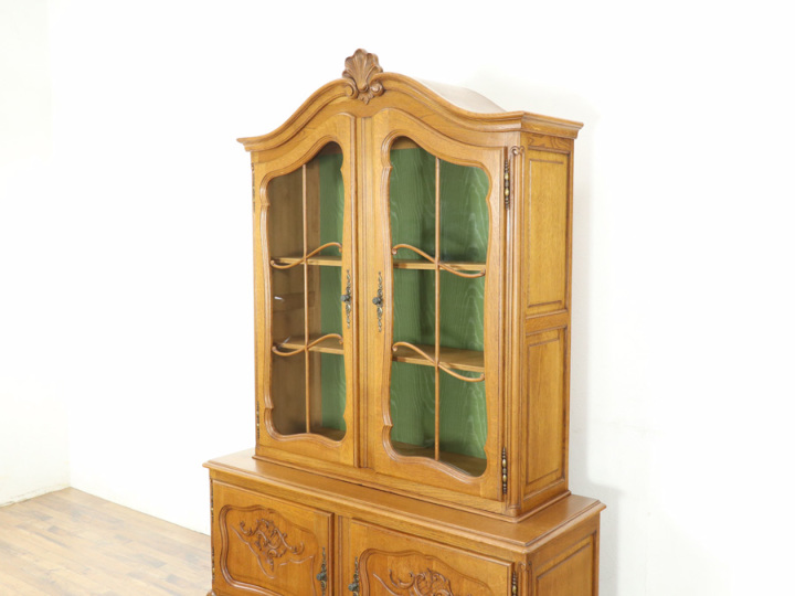 アンティーク　キャビネット グリーンのクロスもかわいい キャビネット 65381 アンティーク