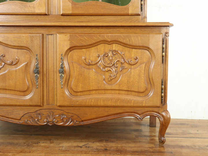 グリーンのクロスもかわいい キャビネット 65381 アンティーク家具