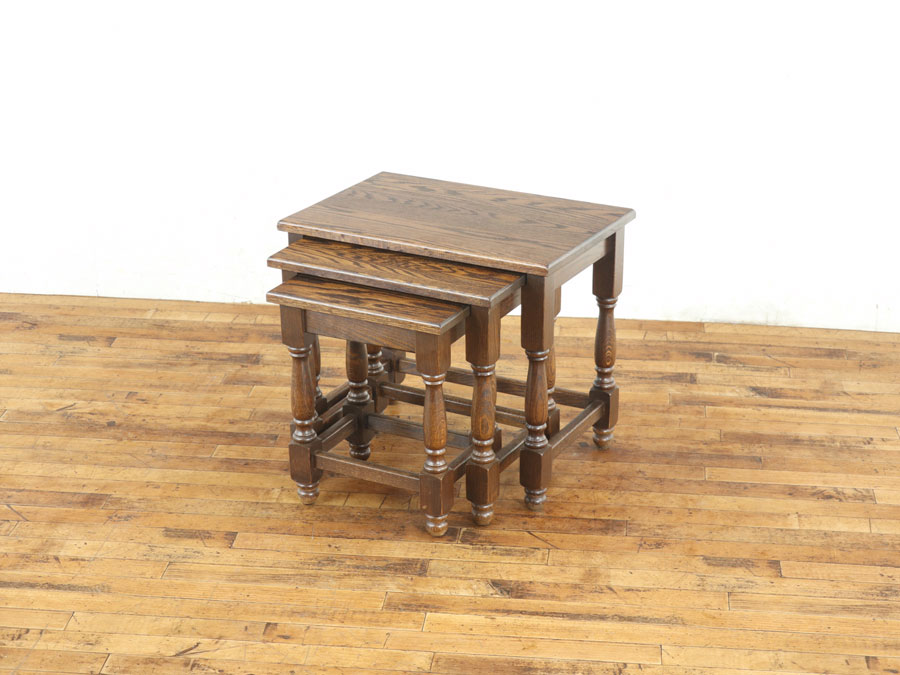 素朴かわいい オランダ ネストテーブル 65387 アンティーク家具 ウェブ