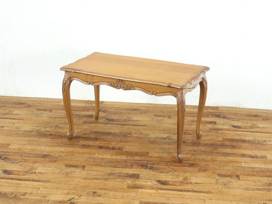 無垢材の天板の味わい 猫脚コーヒーテーブル 65465 アンティーク家具