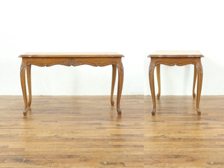 無垢材の天板の味わい 猫脚コーヒーテーブル 65465 アンティーク家具