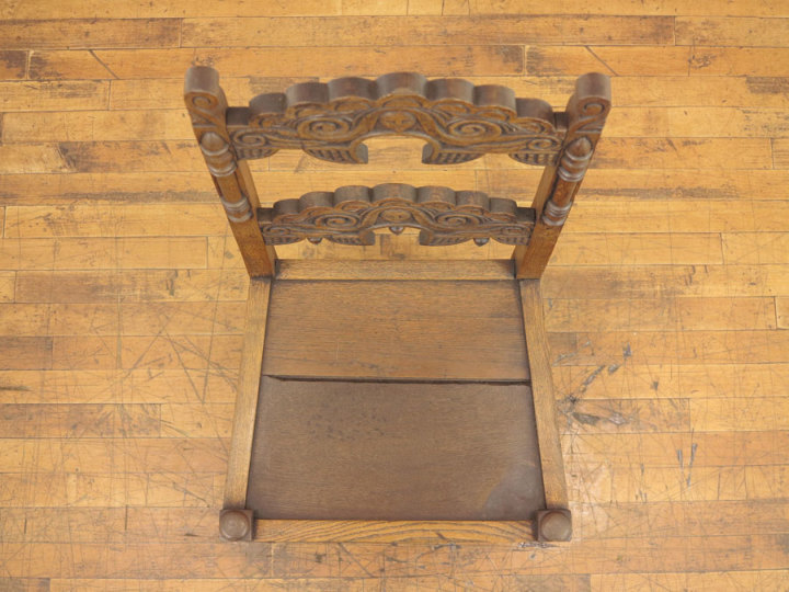 素晴らしい彫刻 味わい深い チェア 70053 アンティーク家具
