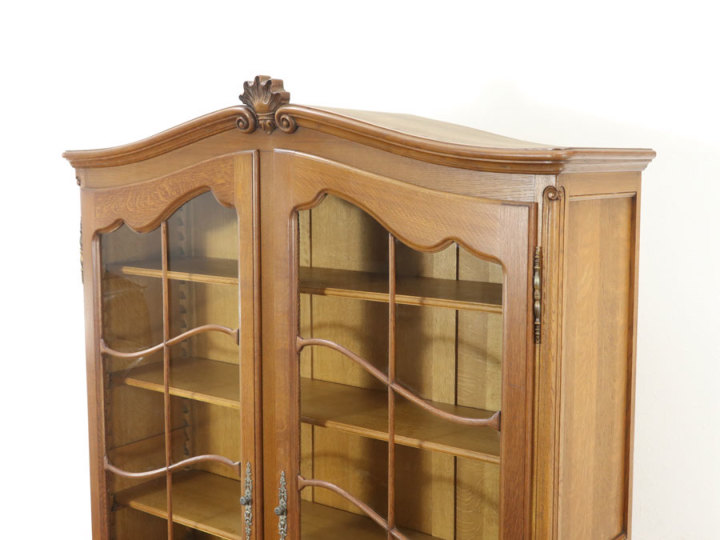 シンプルさが可愛い 猫脚キャビネット 70144 アンティーク家具 ウェブ