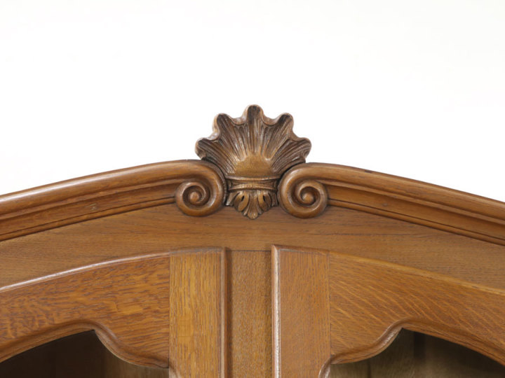 シンプルさが可愛い 猫脚キャビネット 70144 アンティーク家具 ウェブ