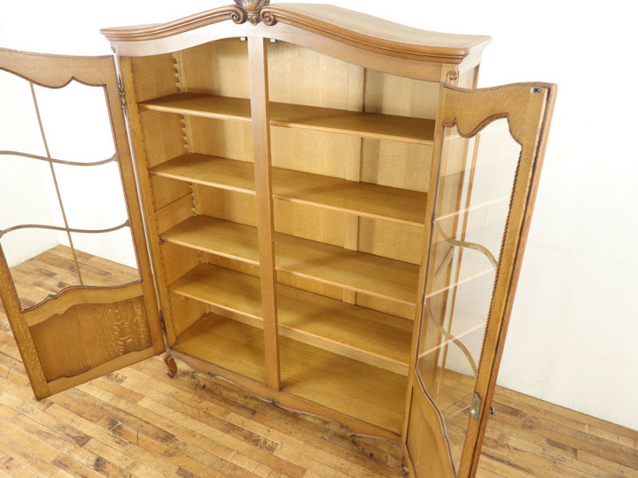 シンプルさが可愛い 猫脚キャビネット 70144 アンティーク家具 ウェブ