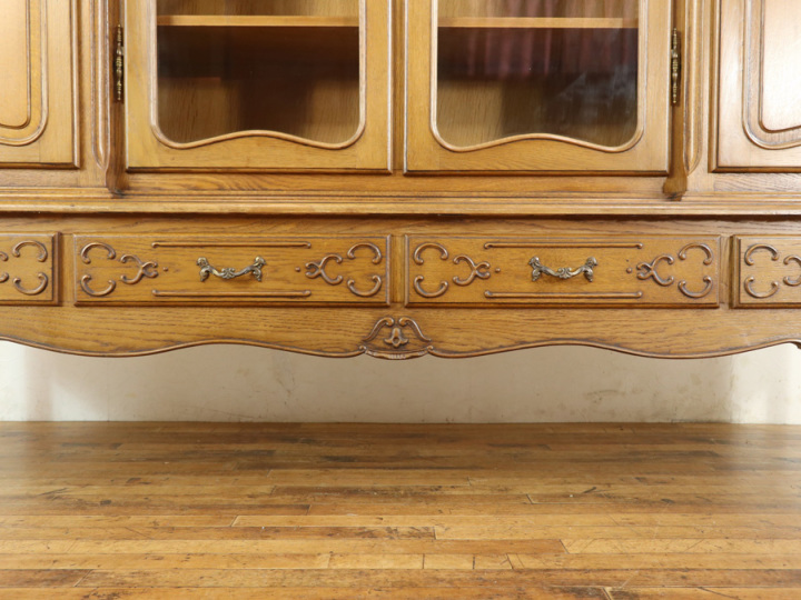 横長タイプの猫脚キャビネット 70149 アンティーク家具 ウェブサイト