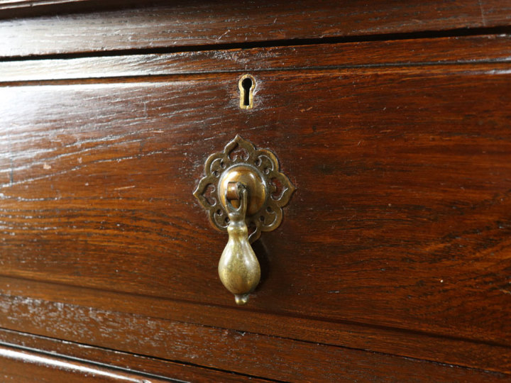 イギリスアンティークチェスト 70263a アンティーク家具 ウェブサイト