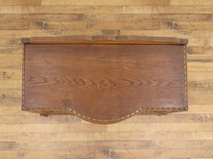 チェストなどの上に置くのもおすすめ ショーケース 70376 アンティーク