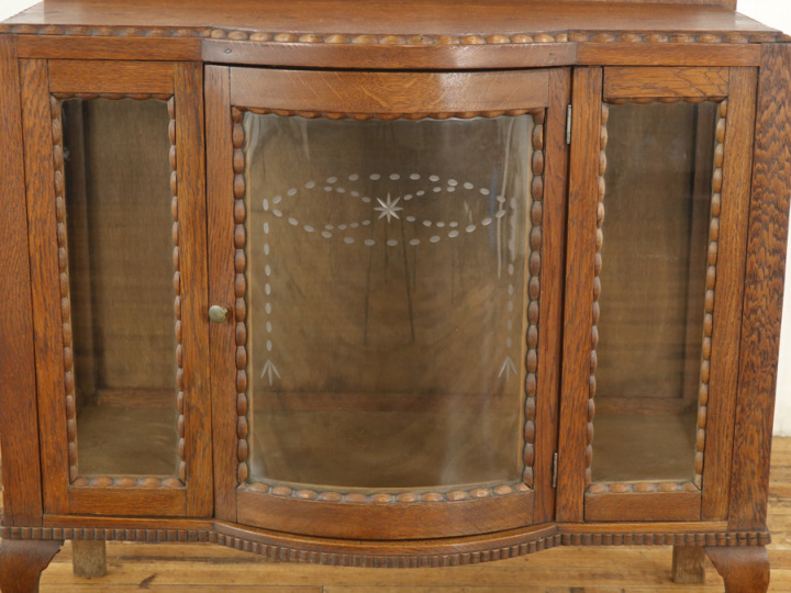 チェストなどの上に置くのもおすすめ ショーケース 70376 アンティーク