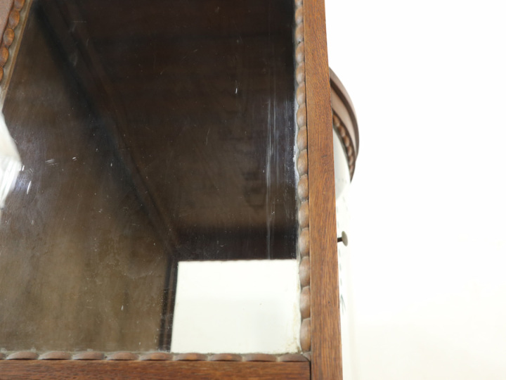 チェストなどの上に置くのもおすすめ ショーケース 70376