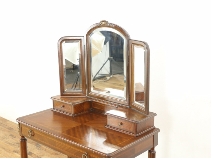 小ぶりなサイズの三面鏡 ドレッサー 70389 アンティーク家具 ウェブ