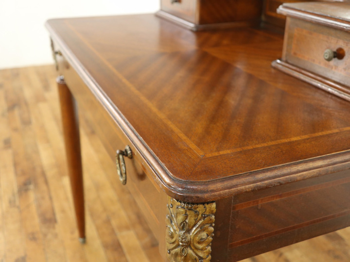 フランスアンティーク ドレッサー 小ぶりなサイズの三面鏡 ドレッサー 70389 アンティーク家具 ウェブ