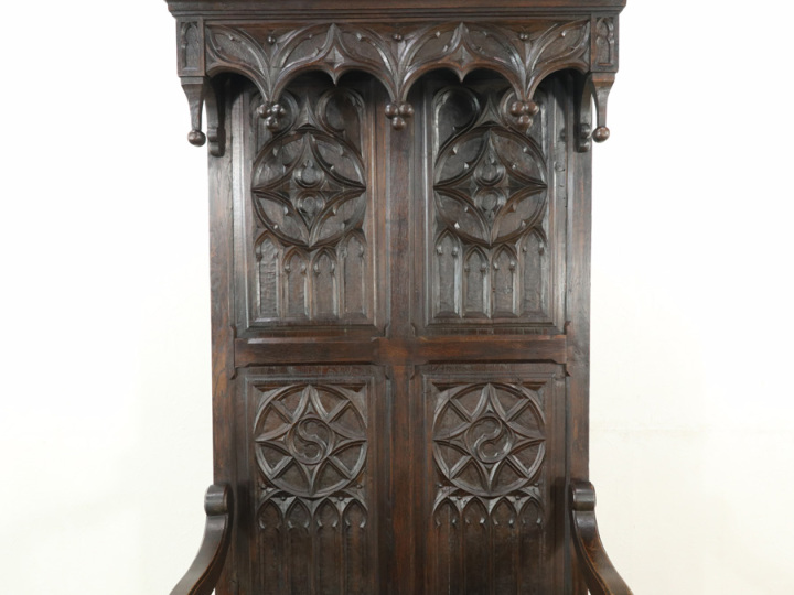 教会のような王様椅子 ゴシックベンチ 70393 アンティーク家具 ウェブ