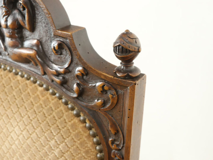 こんなところに騎士の彫刻 チェア 70419a アンティーク家具