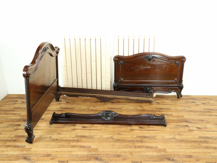 流麗なシルエットのローズウッドベッドフレーム 70451 アンティーク