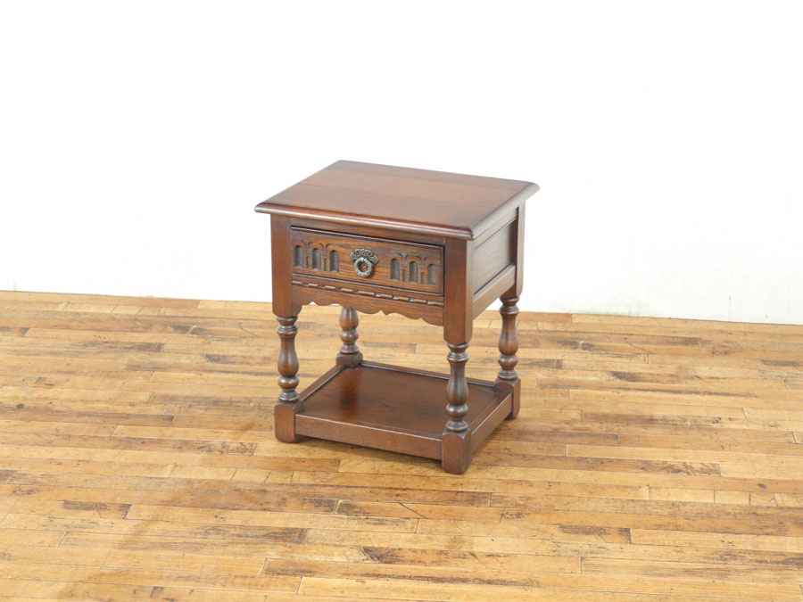 Old Charm サイドテーブル 80066 アンティーク家具 ウェブサイト商品