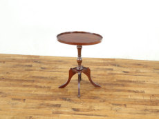 �A���e�B�[�N�Ƌ� ���C���e�[�u�� 80220c