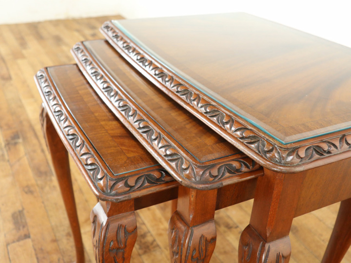 面取りガラスのガラストップネストテーブル 80233 アンティーク