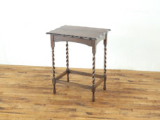 �A���e�B�[�N �I�P�[�W���i���e�[�u�� 80304