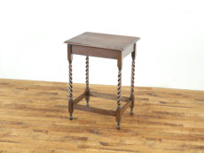 �A���e�B�[�N �I�P�[�W���i���e�[�u�� 80345a