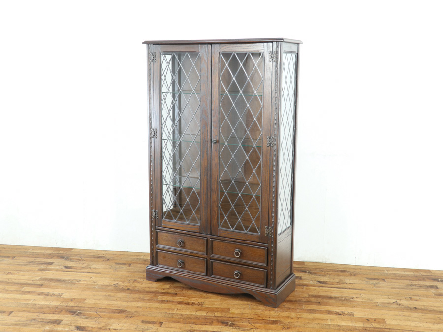 ステンドグラスも印象的 引き出し付き ショーケース 80435