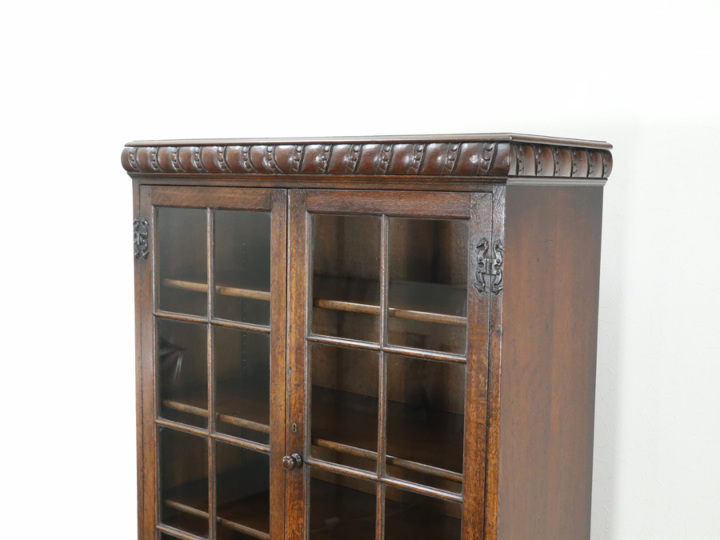 アンティークは多様だから面白くてわかりづらい ブックケース 80488